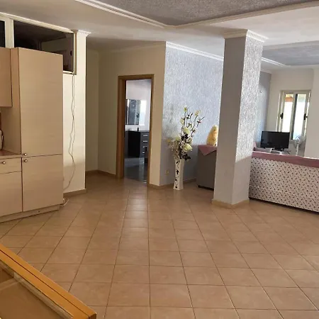 Golem Apartament Apartment Golem (Tirana)